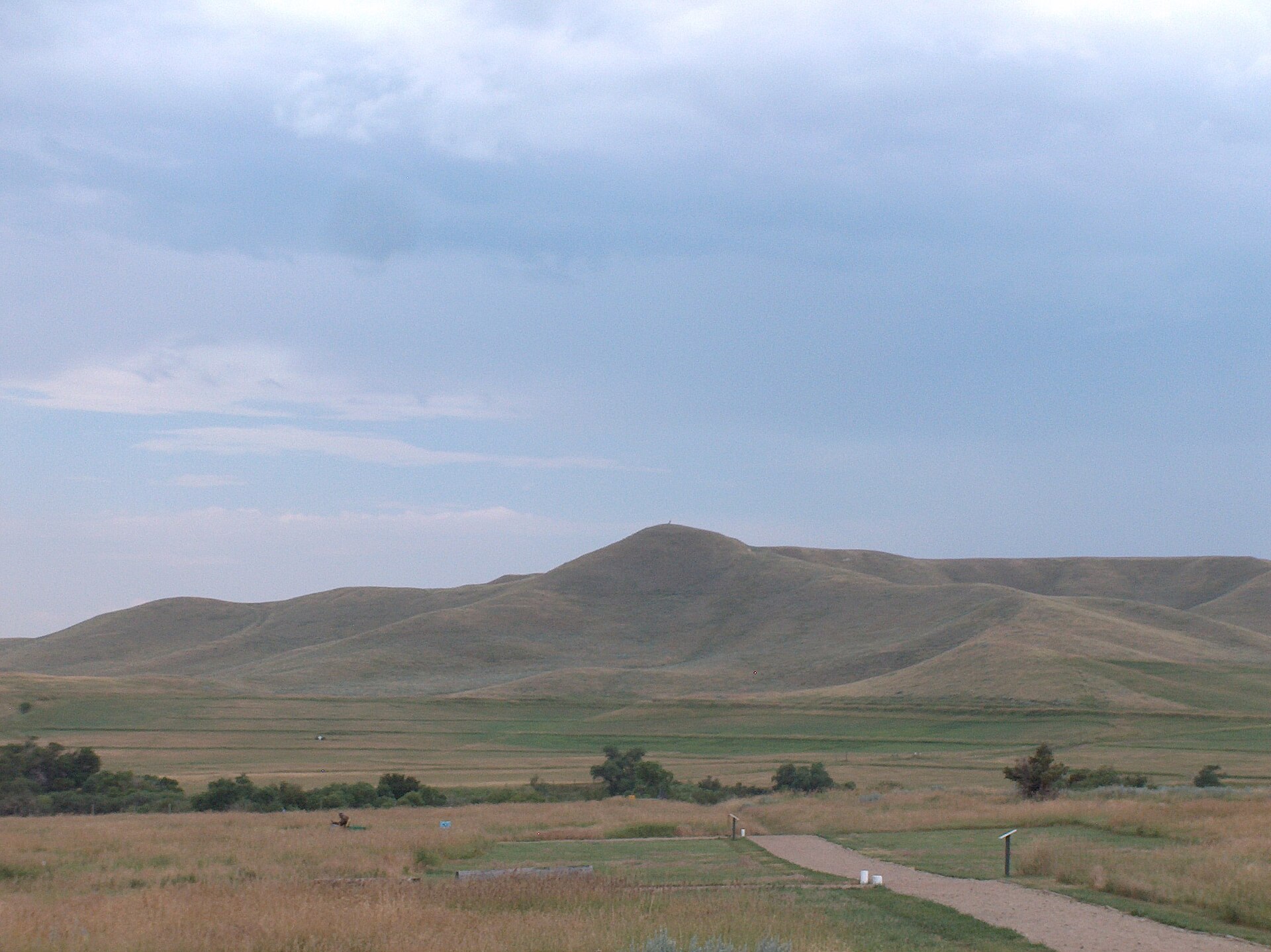 Pilot Hill and the pinery site near Fort Phil Kearny, northern Wyoming, showing the terrain the wood-cutting parties crossed daily during the 1866 siege.